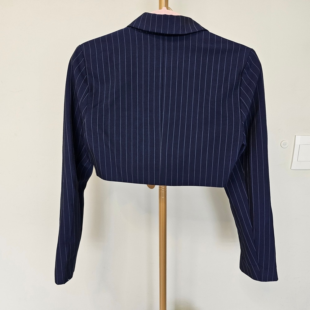 STAUD Navy Pinstripe Cropped Blazer Tailored Chic Minimalist Jacket Size 6 - Picture 9 of 12